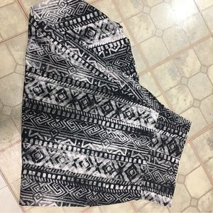 (193) Lily Rose Strapless Aztec Dress